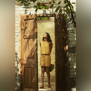 NWT Reistor Sunshine on my Back Top in Mustard| Hemp